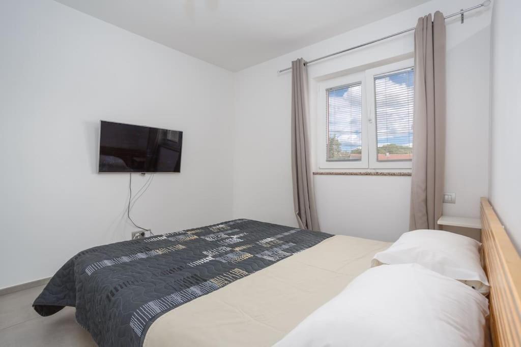Family Village Apartment Vrh  외부 사진