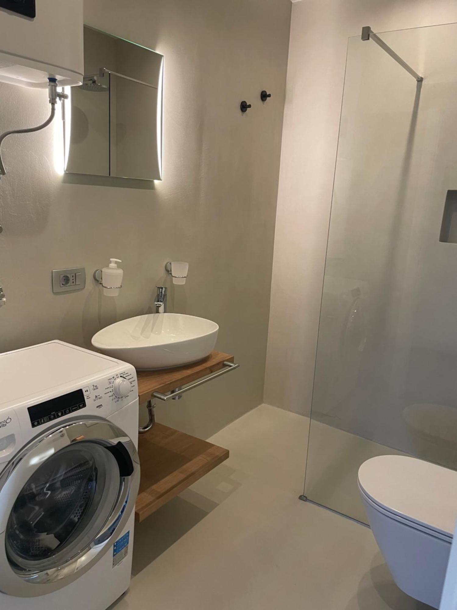 Family Village Apartment Vrh  외부 사진